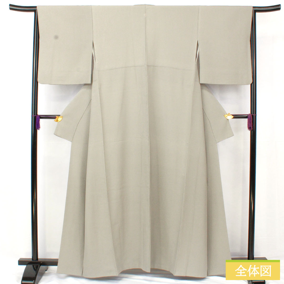 Plain color, pure silk, length 161cm, sleeve length 66cm, plain color, one crest, Kikuemaru, artist's work, lined, S rank, gray 1114001582422