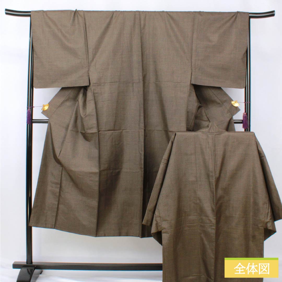 Men's Silk S-Rank Kimono, Length 139cm, Sleeve Length 68.5cm, Chestnut-Colored Oshima Tsumugi 100 Tortoiseshell Pattern Ensemble, Lined, Brown, Product Number 1119001382314