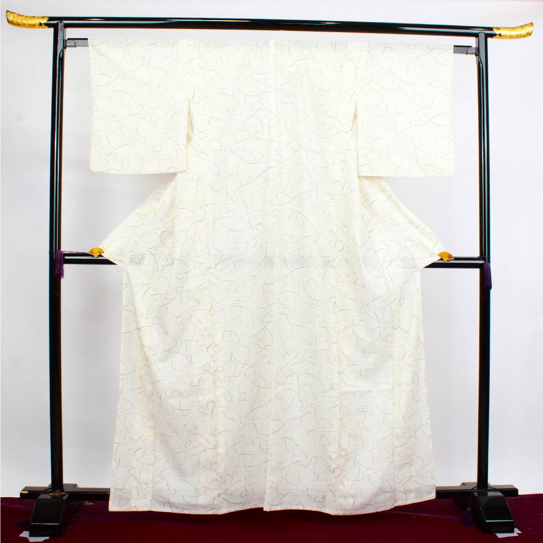夏物 ポリエステル 小紋 身丈163.5cm 裄丈63.5cm 胡粉色（ごふんいろ） いちょうの葉 絽 Bランク 白系 1132000334411