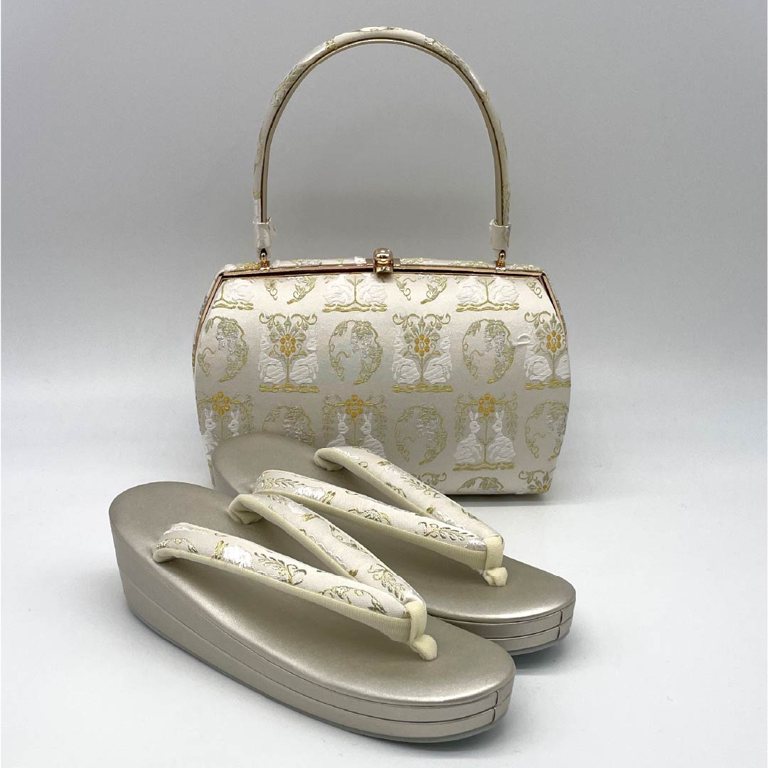 (Like New) Formal Zori and Bag Set, B-Rank, Flower Rabbit Design, Obi Fabric, Size L, Cream, 1133000394415