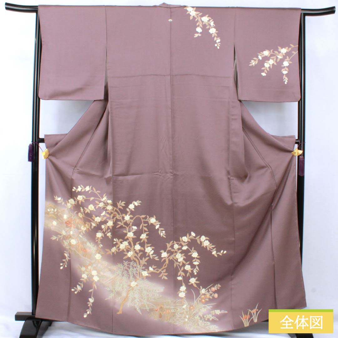 Formal kimono, pure silk, rank B, lined, length 164cm, sleeve to sleeve 64.5cm, reddish gray, Kyo-Yuzen, one crest, plants, purple tones, 1112007044420