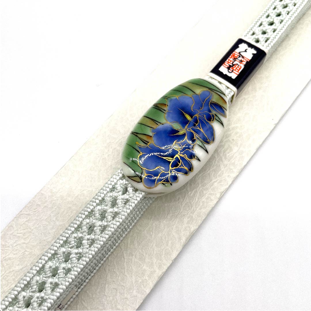 (New old stock) Obijime (belt fastener) Pure silk, quarter-length string, blue-and-white porcelain color (seihakujiiro), reversible obidome, Iris or morning glory, length approx. 154cm, width approx. 1cm, casual, A rank, light blue, 1135000083924