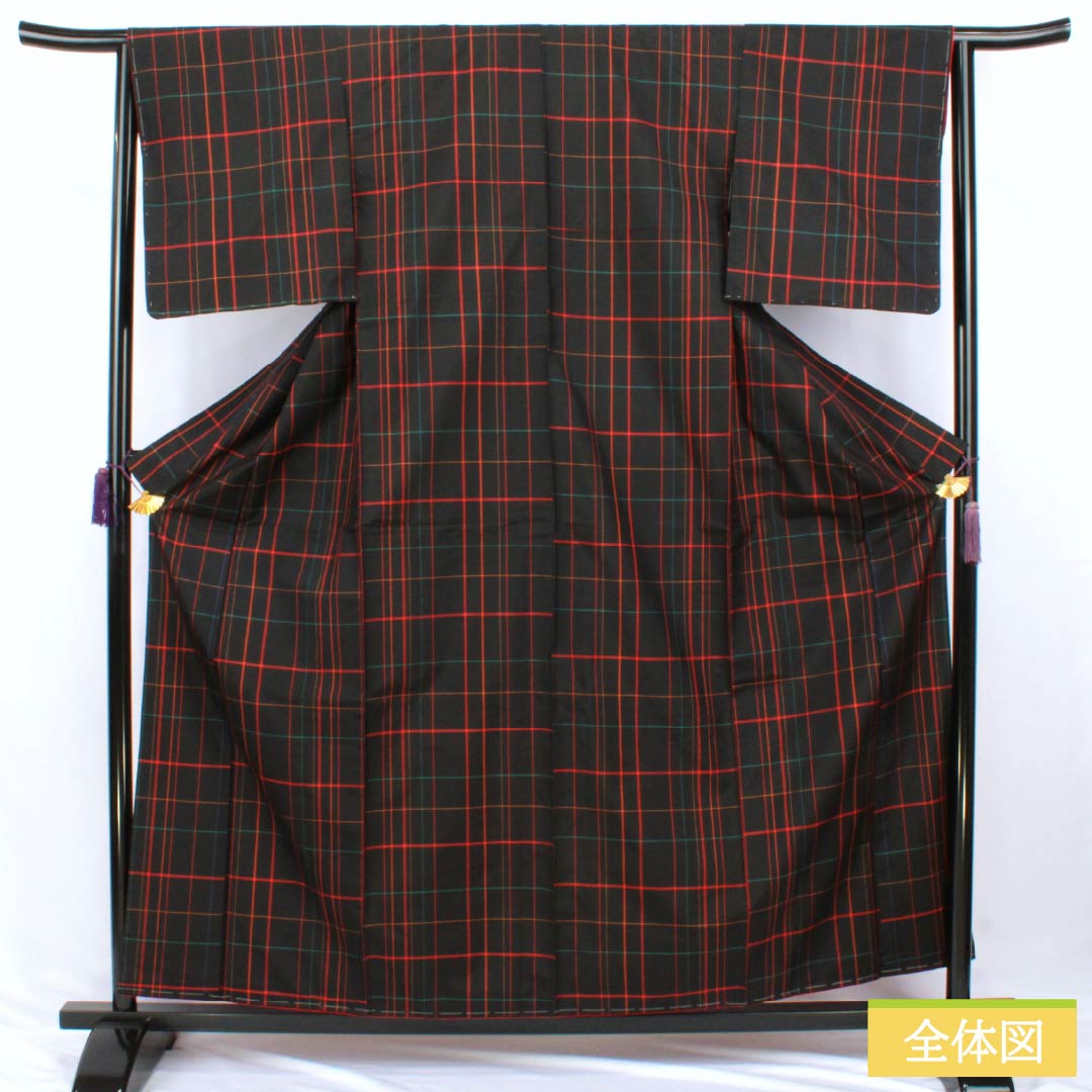 Tsumugi Silk B Rank Length 161cm Sleeve-to-sleeve 64.5cm Oshima Tsumugi Plaid Awasé Black 1116004924410
