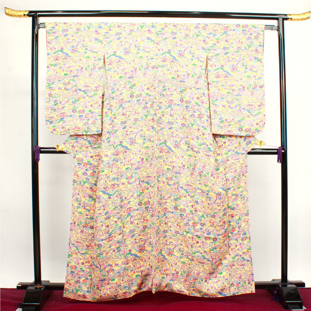 小紋 身丈161.5cm 裄丈65cm 袷  しつけ糸付き 未使用品 薄柑子色 型染 吉祥文様  正絹 Sランク 黄系 1115003392423