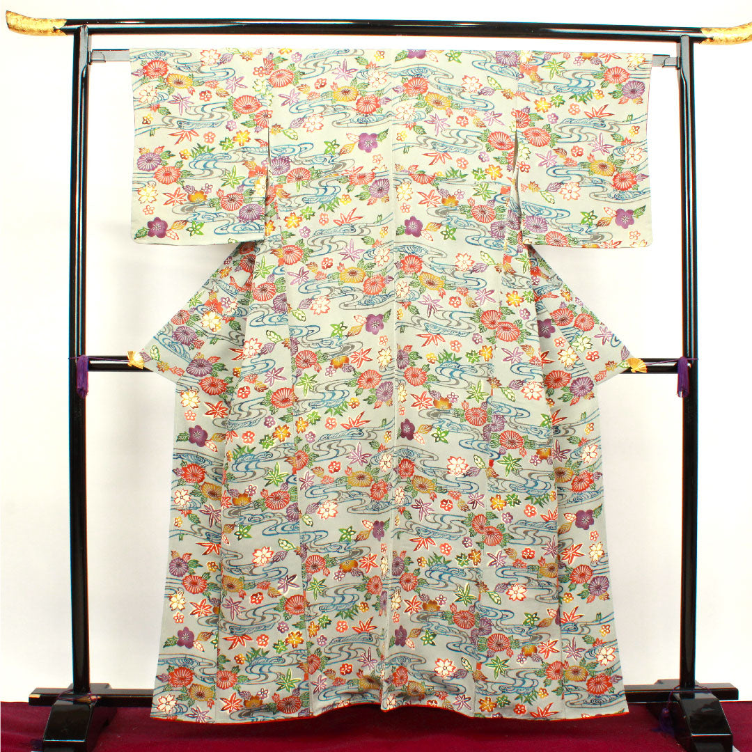 小紋 身丈159cm 裄丈63.5cm 袷  しつけ糸付き 絹鼠色 京紅型 流水 花模様  正絹 Sランク グレー系 1115003462322