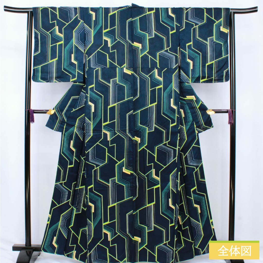 Komon (small pattern) polyester kimono, A rank, length 162.5cm, sleeve length 65cm, lined, navy blue (kon-iro) with geometric patterns, washable, navy blue, 1115007403418