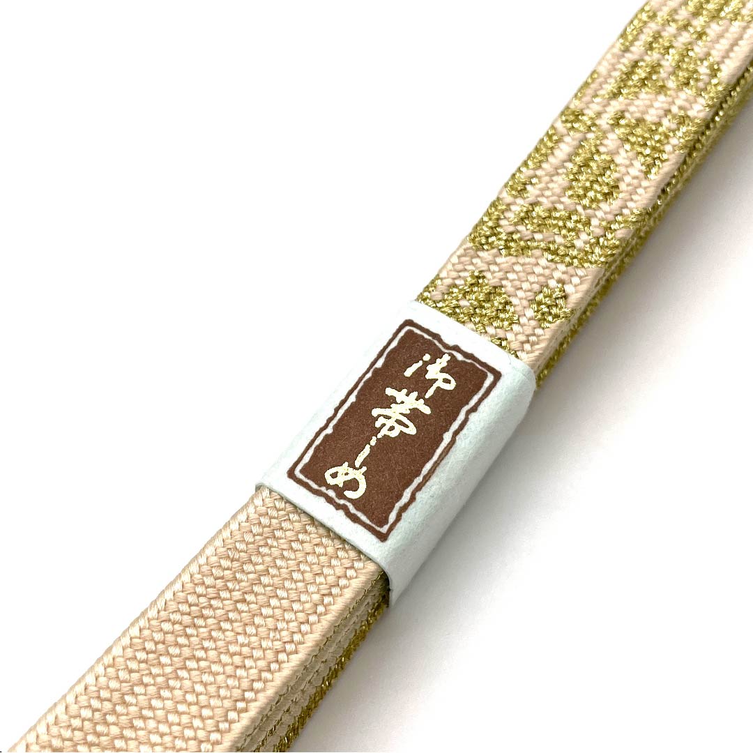 （新古品） 帯締め 正絹 四分紐 尾花色（おばないろ） 手組紐 金属糸使用 新古品 長さ約156cm 幅約1.5cm セミフォーマル Aランク クリーム系 1135001893915