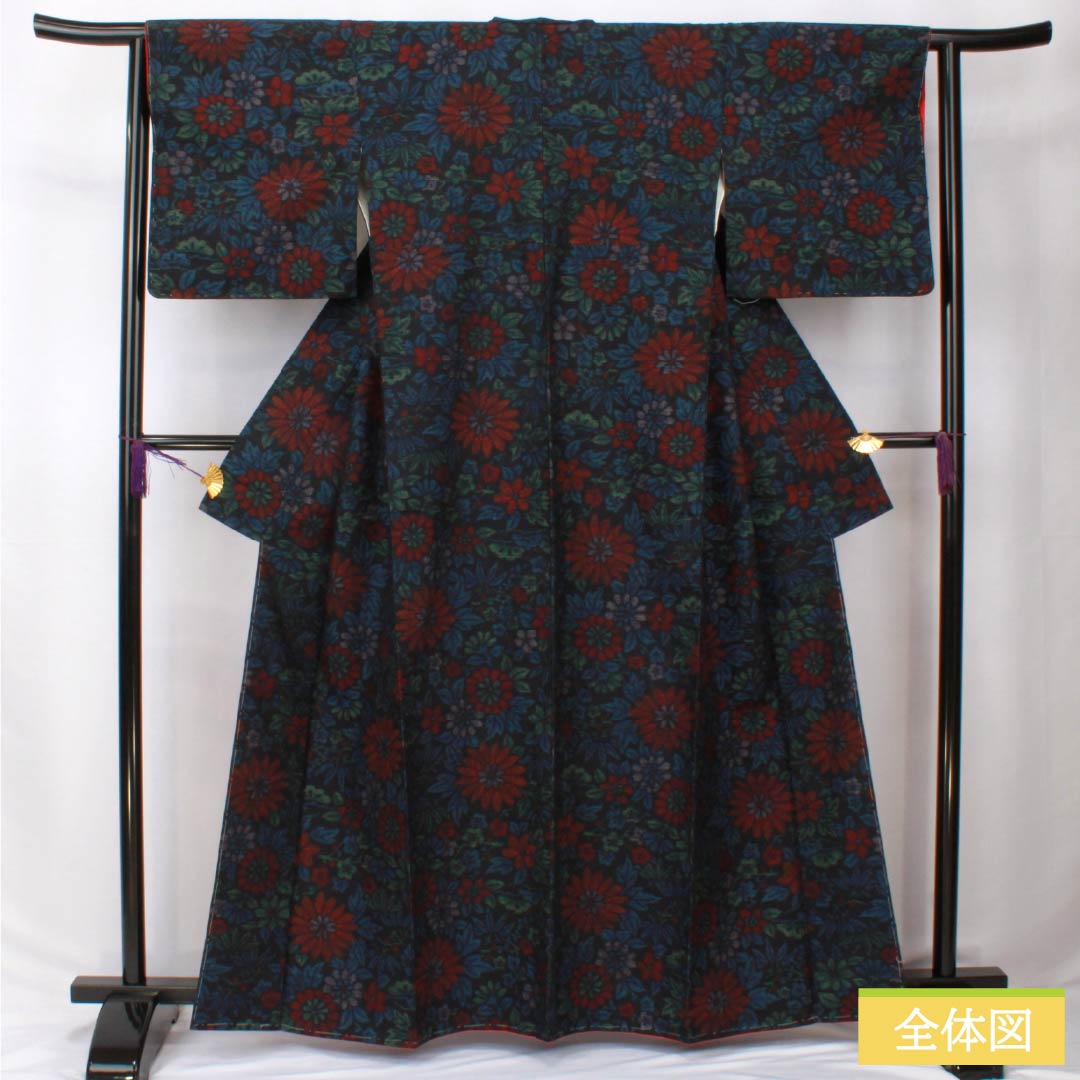紬 正絹 Sランク 身丈162.5cm 裄丈63cm 檳榔子黒色（びんろうじぐろいろ） 真綿紬 総花 しつけ糸付き 袷 黒系 1116004122410