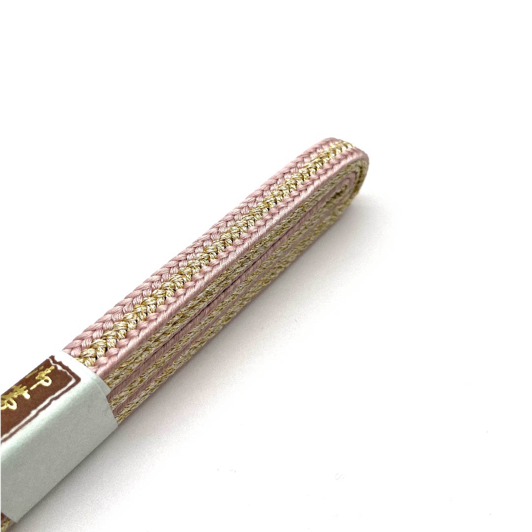 （新古品） 帯締め 正絹 四分紐 桜色（さくらいろ） 金属糸使用 京くみひも 新古品 長さ約168cm 幅約1cm セミフォーマル Sランク ピンク系 1135001532913