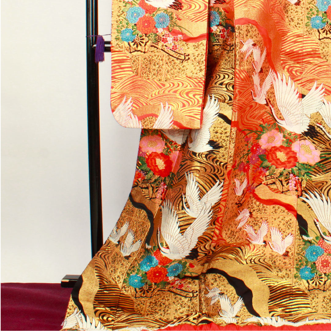 Colored uchikake, length 191cm, scarlet, Karaori, flowing water, crane, pure silk, S rank, lined, vermilion, 1110000292916