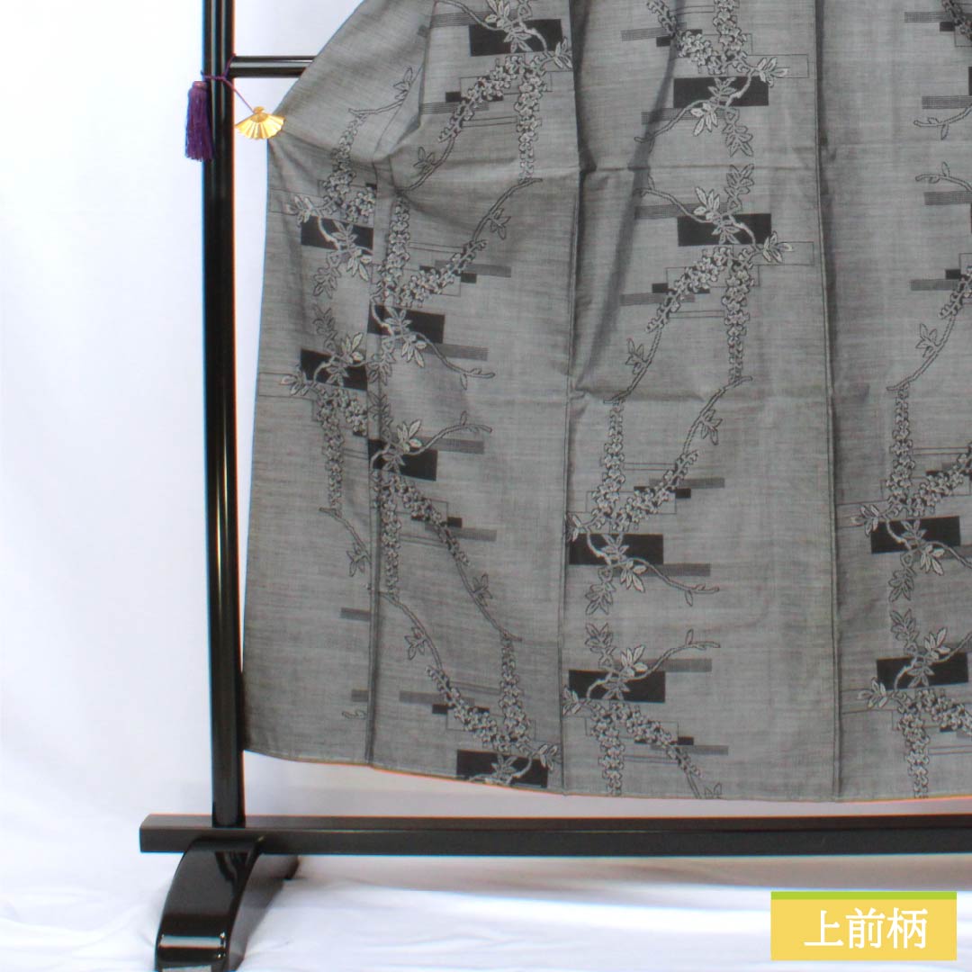 Pure silk tsumugi (pongee) kimono, S-rank, length 155.5cm, sleeve length 62.5cm, gray (haiiro), Murayama Oshima floral design, lined, with basting thread, gray-based, product number 1116004622322