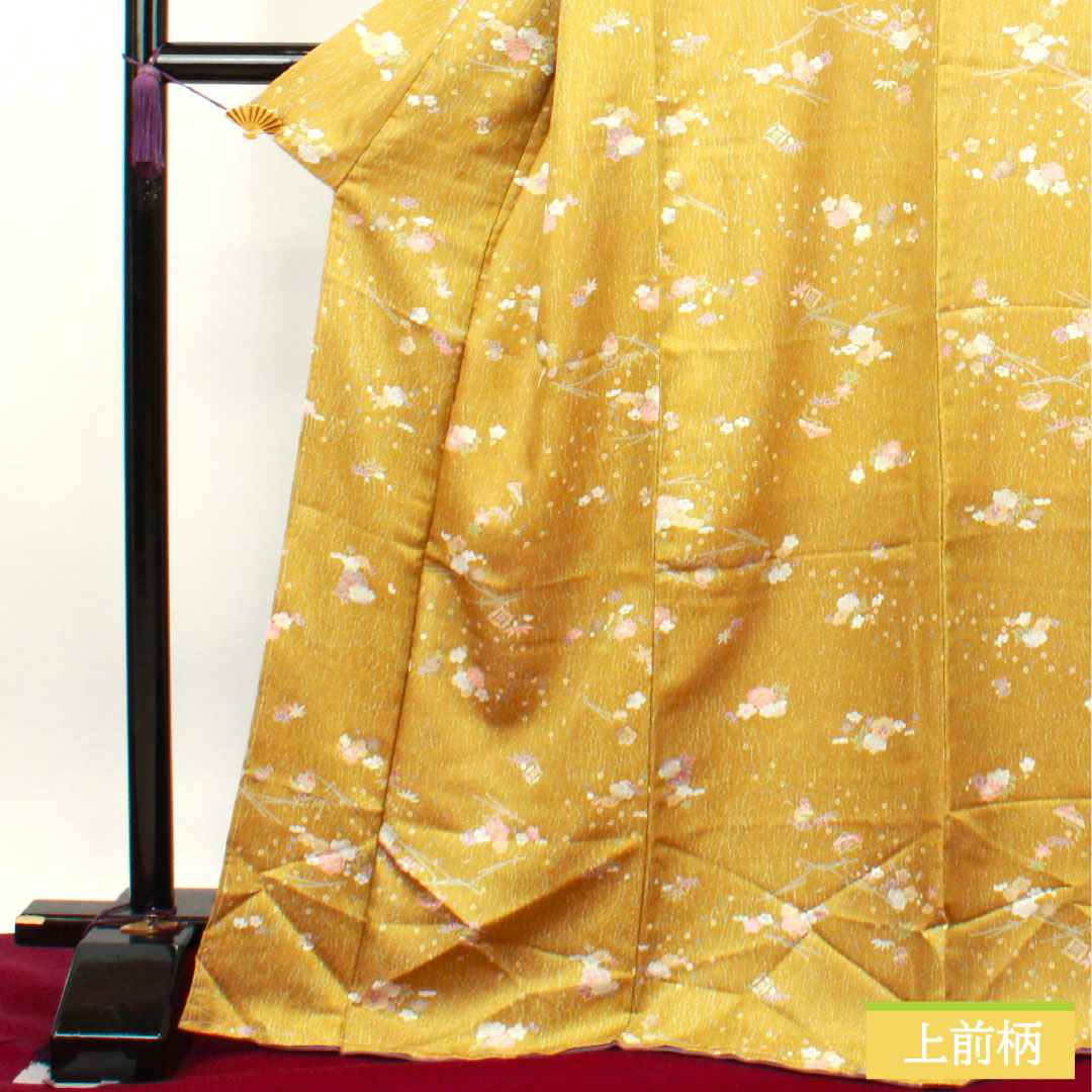 Small pattern, polyester, length 170cm, sleeve length 66.5cm, lined, ochre, washable kimono, treasures, pine, bamboo and plum, with basting thread, unused, S rank, yellow, 1115003592623