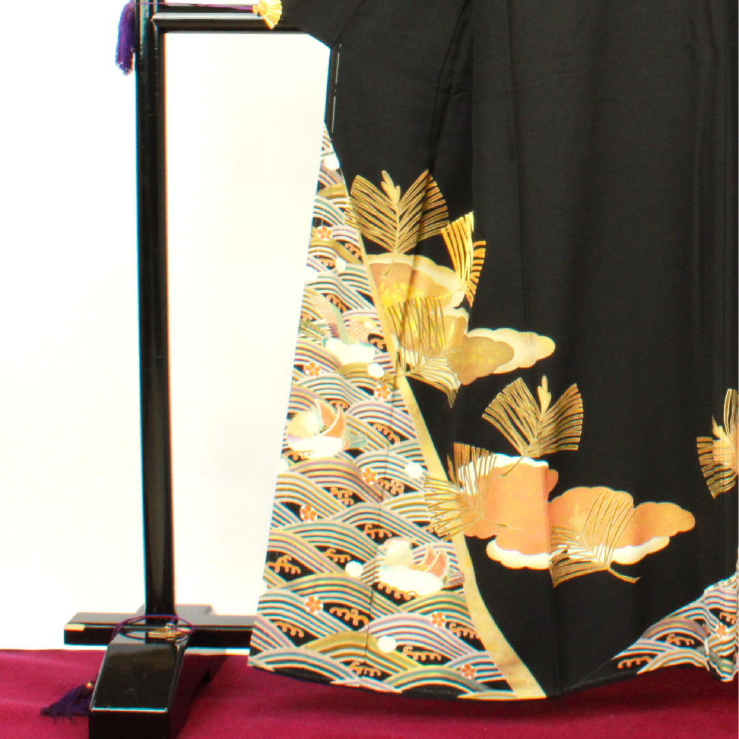 黒留袖 身丈161.5cm 裄丈63cm 袷 作家物 松 鴛鴦 三つ橘 正絹 Sランク 五つ紋 黒系 1111000582410