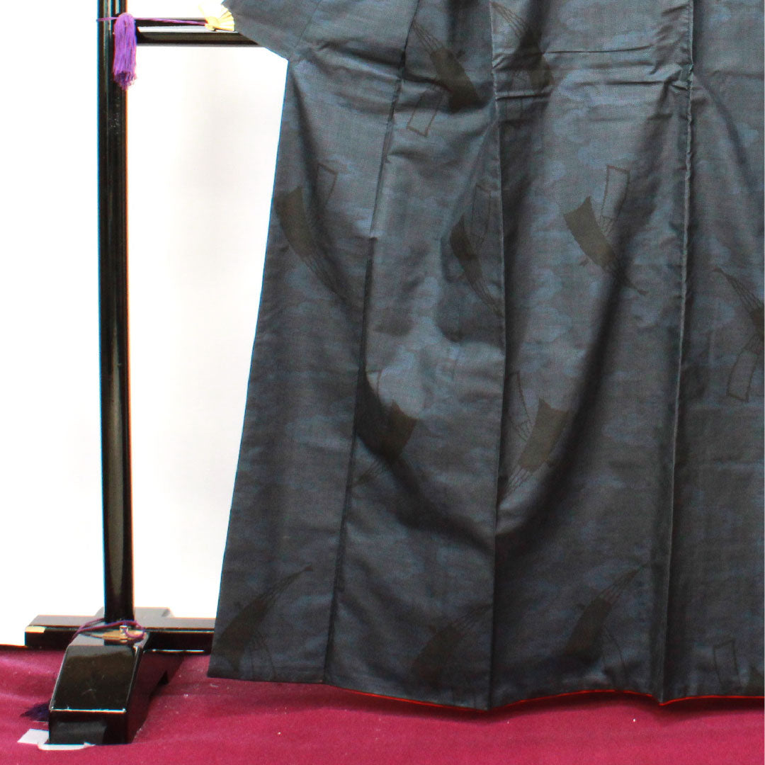 Oshima Tsumugi, Length 164cm, Sleeve length 62cm, Warp and weft ikat, Fan, Pure silk, A rank, Lined, Navy blue, 1116002623418