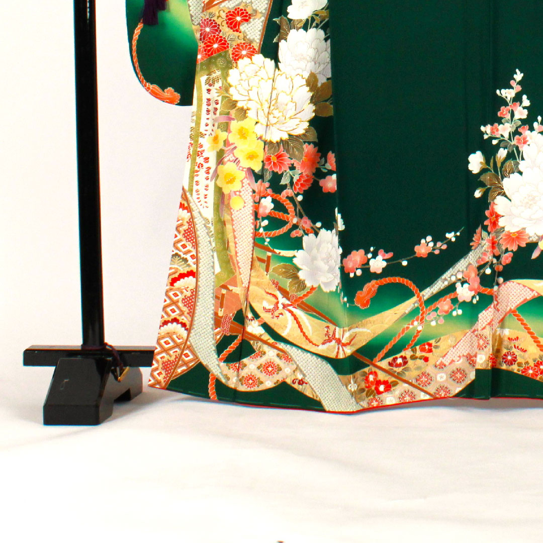 Long-sleeved kimono, length 165cm, sleeve length 65cm, lined, Imperial carriage and flower pattern, pure silk, S rank, green, 1113000502519