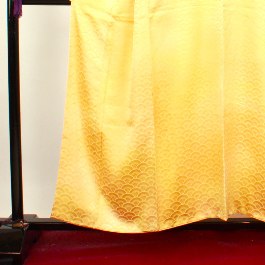 Plain color, pure silk, shishi-iro, Seigaiha pattern, length 157cm, sleeve length 62.5cm, lined, S rank, yellow, 1114000862323
