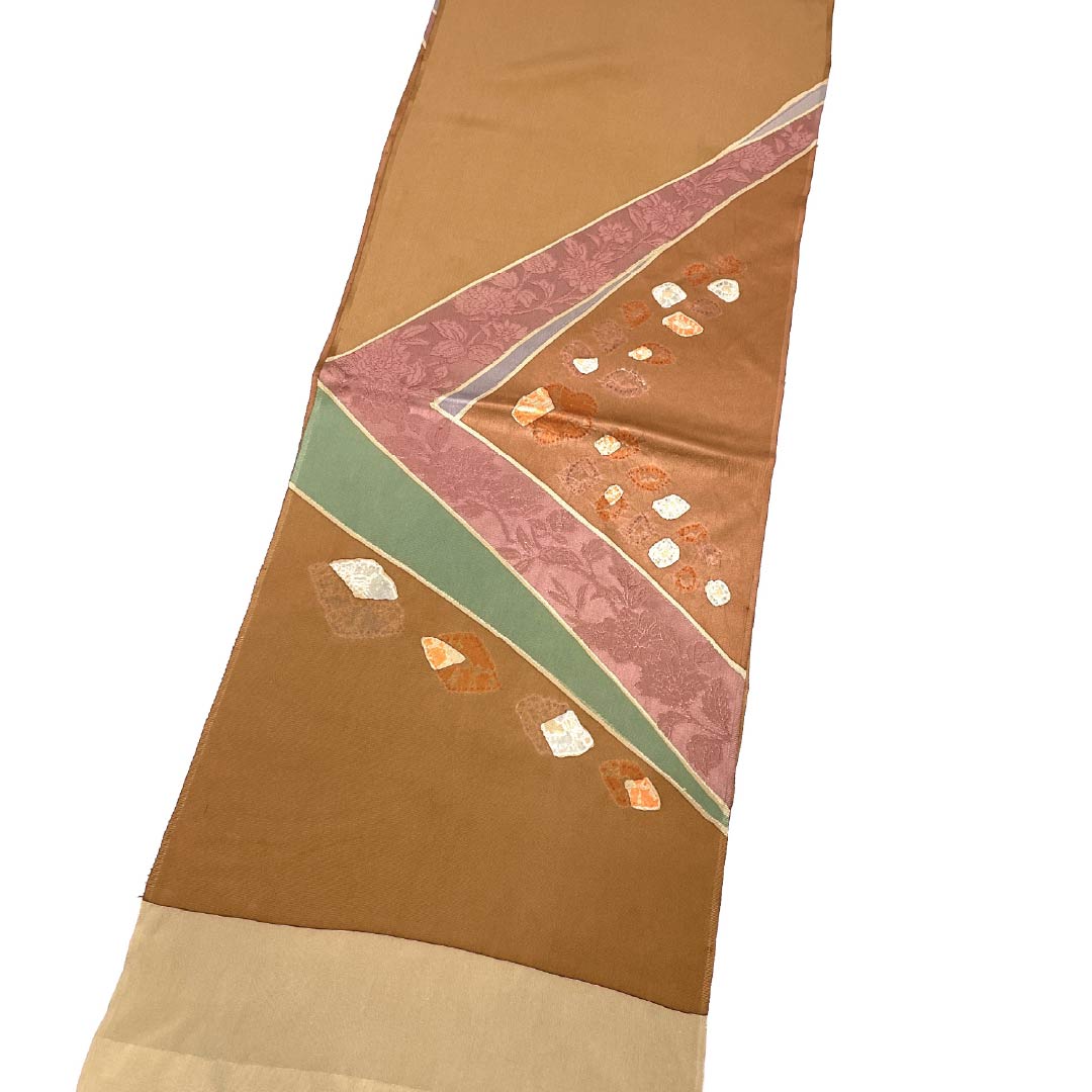 帯揚げ 正絹 Aランク セミフォーマル 駱駝色（らくだいろ） 抽象模様 花 長さ約177cm 幅約30cm 茶系 1136004333914