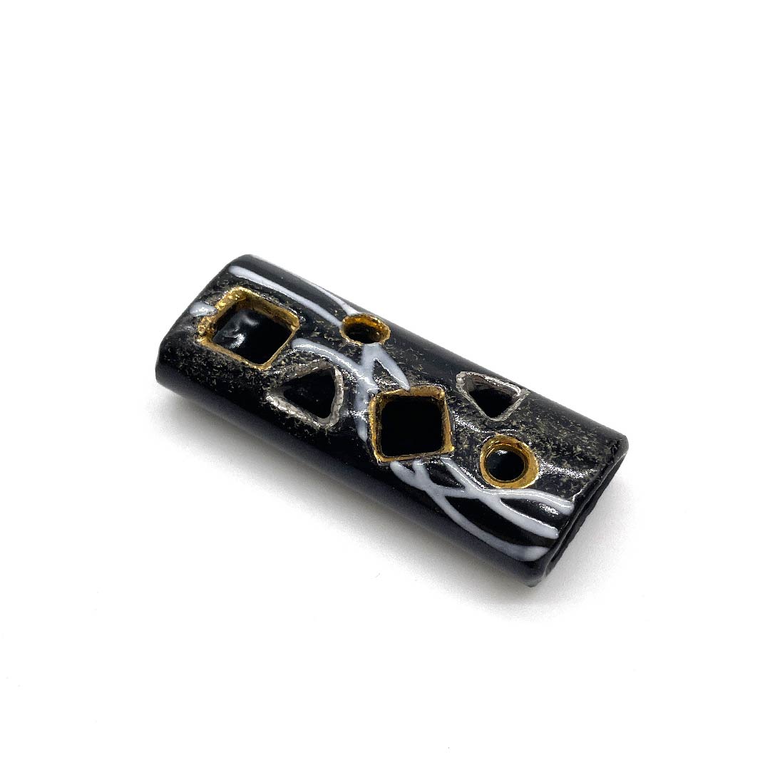（新古品） 帯留め 陶磁器 カジュアル 黒色（くろいろ） 京焼 幾何学模様 丸三角四角 長さ約2cm 幅約5cm  Sランク 黒系 1137000612910