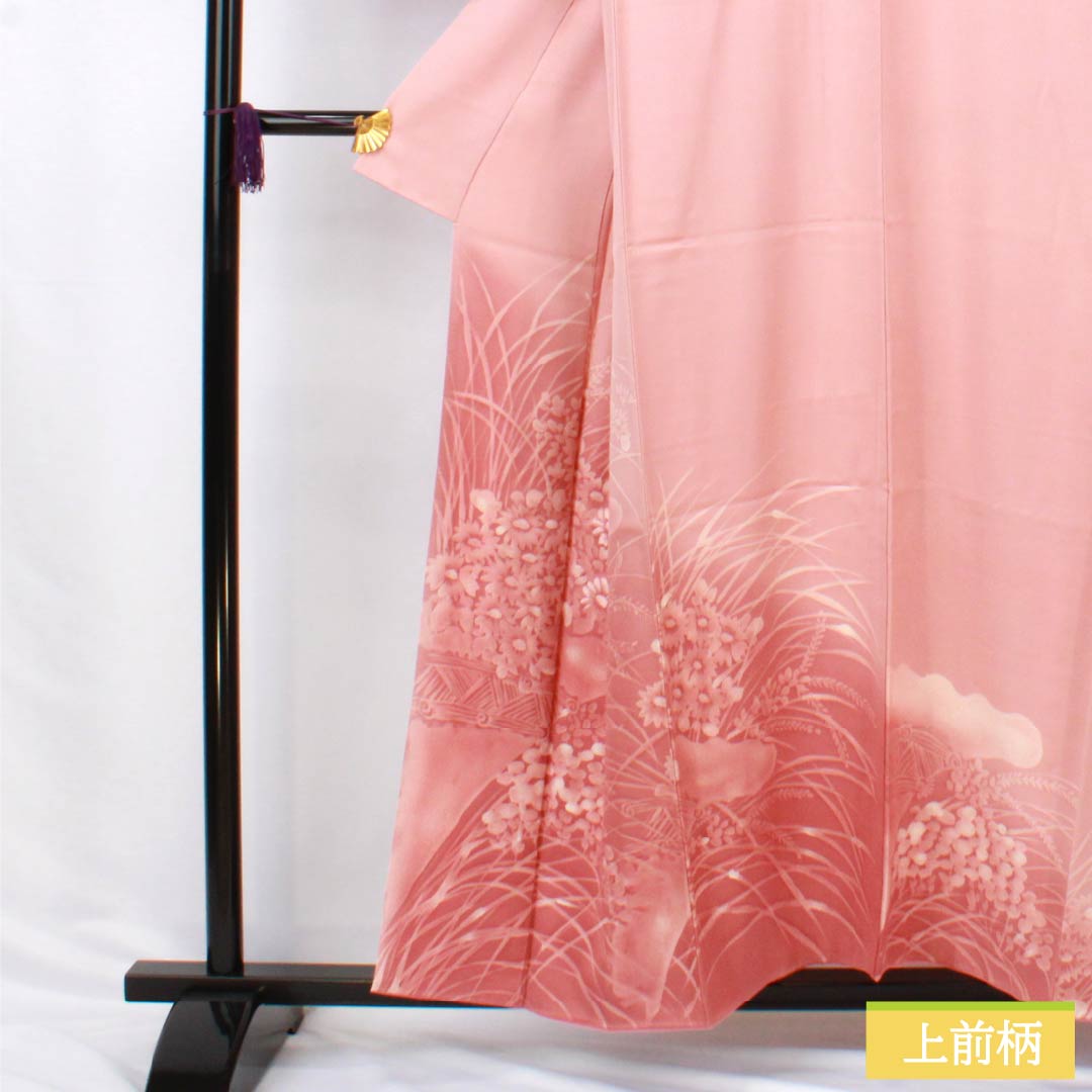Homongi (visiting kimono) made of pure silk, grade A, with a lined lining, length 155cm, sleeve length 62cm, light crest (asabe niiro), single crest, batik (wax-resist dyed) floral motif, layered collar, pink, product number 1112006323313