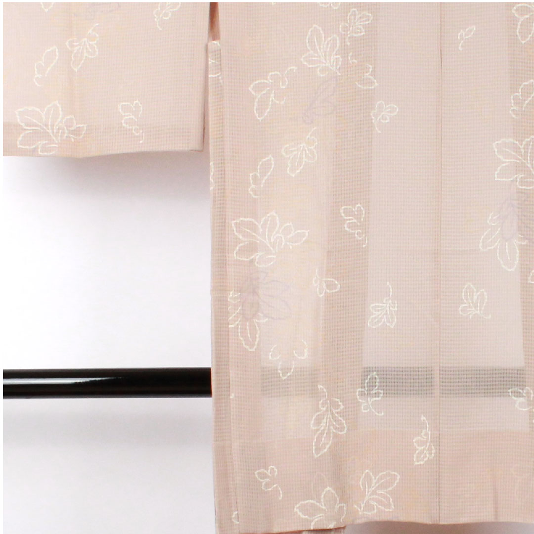 Haori (Japanese traditional coat) Length 90.5cm Sleeve length 63cm Tokiwa gray Made by Horiichi Chrysanthemum leaf pattern Pure silk S rank Gauze Gray 1117000522922