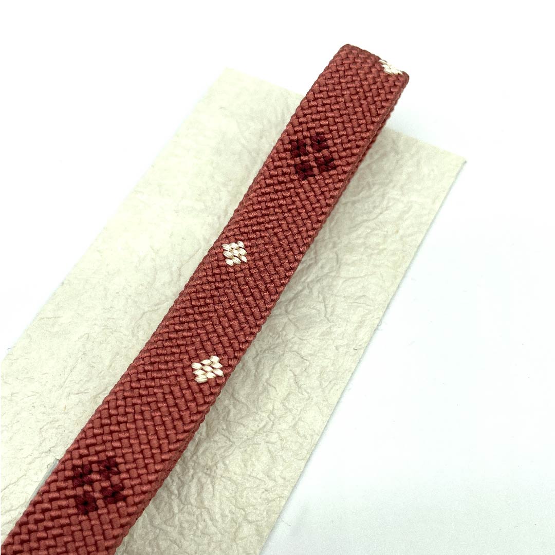 (New old stock) Silk obi-jime (sash fastener) - Red and red color - Fourth generation Fujisaburo cord - Small flower pattern - New old stock - Length approx. 160cm - Width approx. 1.5cm - Casual - S rank - Orange color - 1135000112926