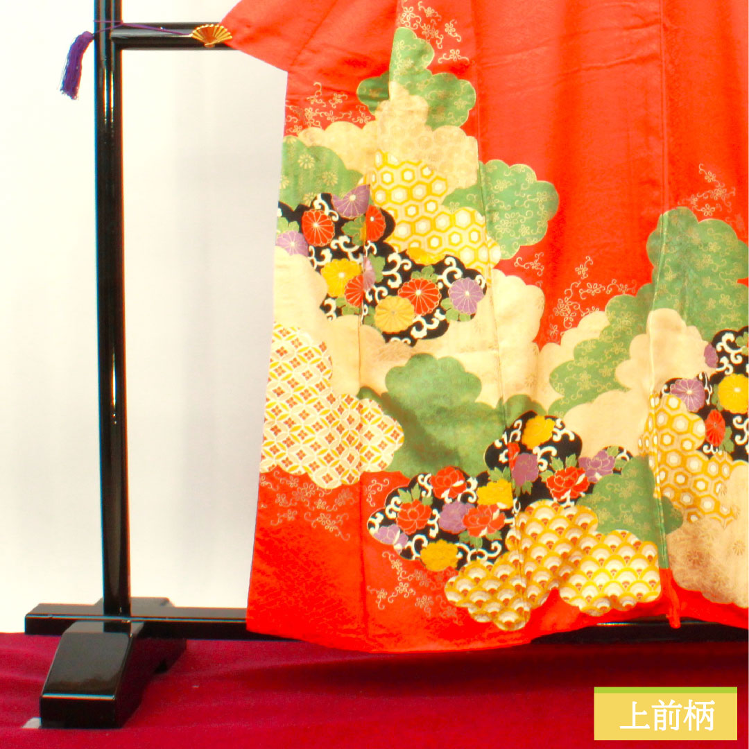 Homongi, pure silk, lined, length 160cm, sleeve length 63cm, scarlet, Kyoto Yuzen, embroidery, auspicious motif, one crest (sewn crest), Gosankiri, S rank, vermilion, 1112003752416