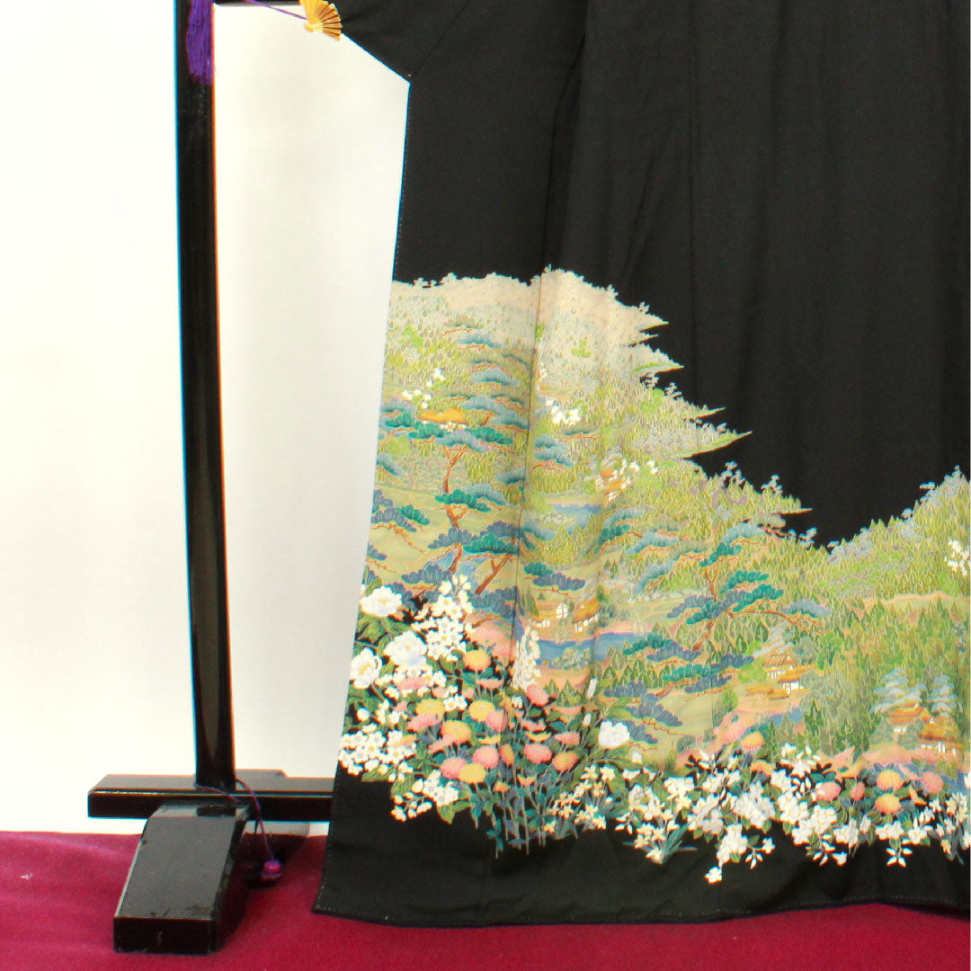 Black formal kimono, length 168.5cm, sleeve length 62cm, lined, by artist Chaya Tsuji, floral pattern, circle with diamond pattern, pure silk, A rank, five crests, black, 1111000473510