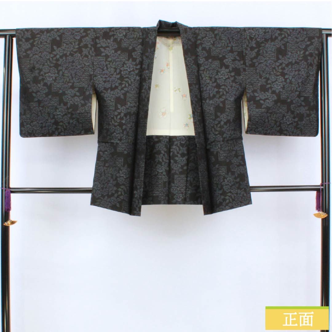 Haori (Japanese traditional kimono jacket) made of pure silk, S-rank, with a floral design by Murayama Oshima, length 75.5cm, sleeve length 62.5cm, and a black, lined lining. Includes a haori cord. Product number: 1117001352910