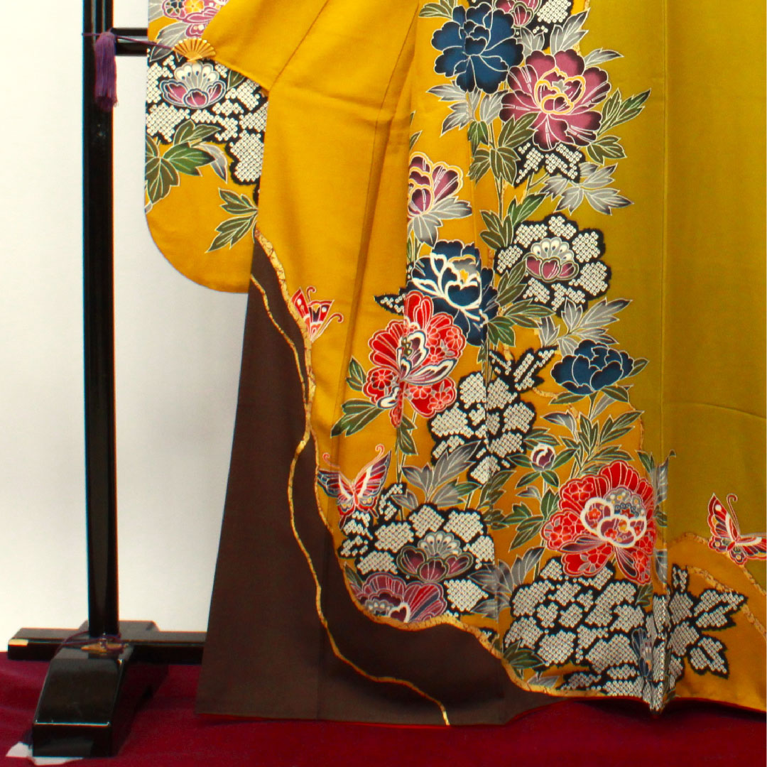 振袖 身丈164cm 裄丈66cm 袷  八丈色 京紅型 蝶 草花模様  正絹 Sランク 黄系 1113001742423