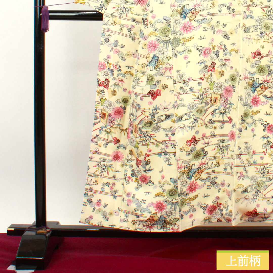 Komon, pure silk, length 154.5cm, sleeve length 62.5cm, lined, milky white, pongee, Kyoto Bingata, pine, bamboo, plum, flower cart, running water, S rank, cream, 1115003542215