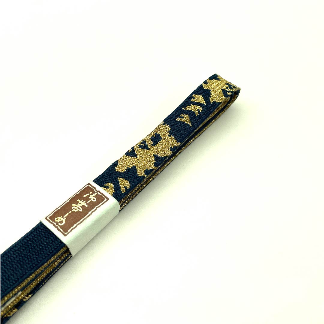 （新古品） 帯締め 正絹 四分紐 藍鉄色（あいてついろ） 金属糸使用 新古品 長さ約153cm 幅約1.5cm セミフォーマル Sランク 紺系 1135001642918
