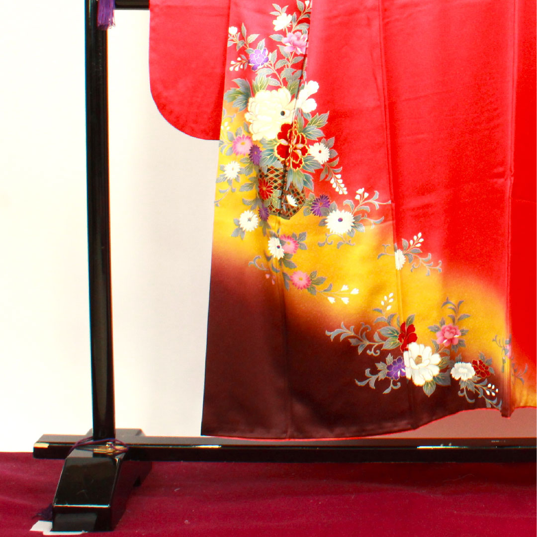 振袖 身丈153.5cm 裄丈63cm 袷  赤紅色 京友禅 草花模様  正絹 Aランク 赤系 1113001523212