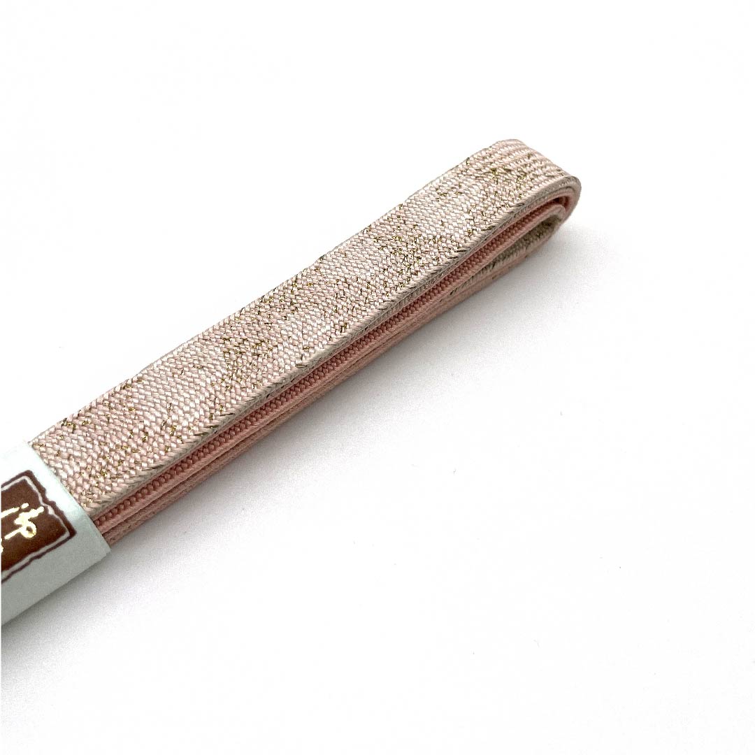 （新古品） 帯締め 正絹 四分紐 乙女色（おとめいろ） 金属糸使用 三分金使用 新古品 長さ約156cm 幅約1.5cm セミフォーマル Sランク ピンク系 1135001482913