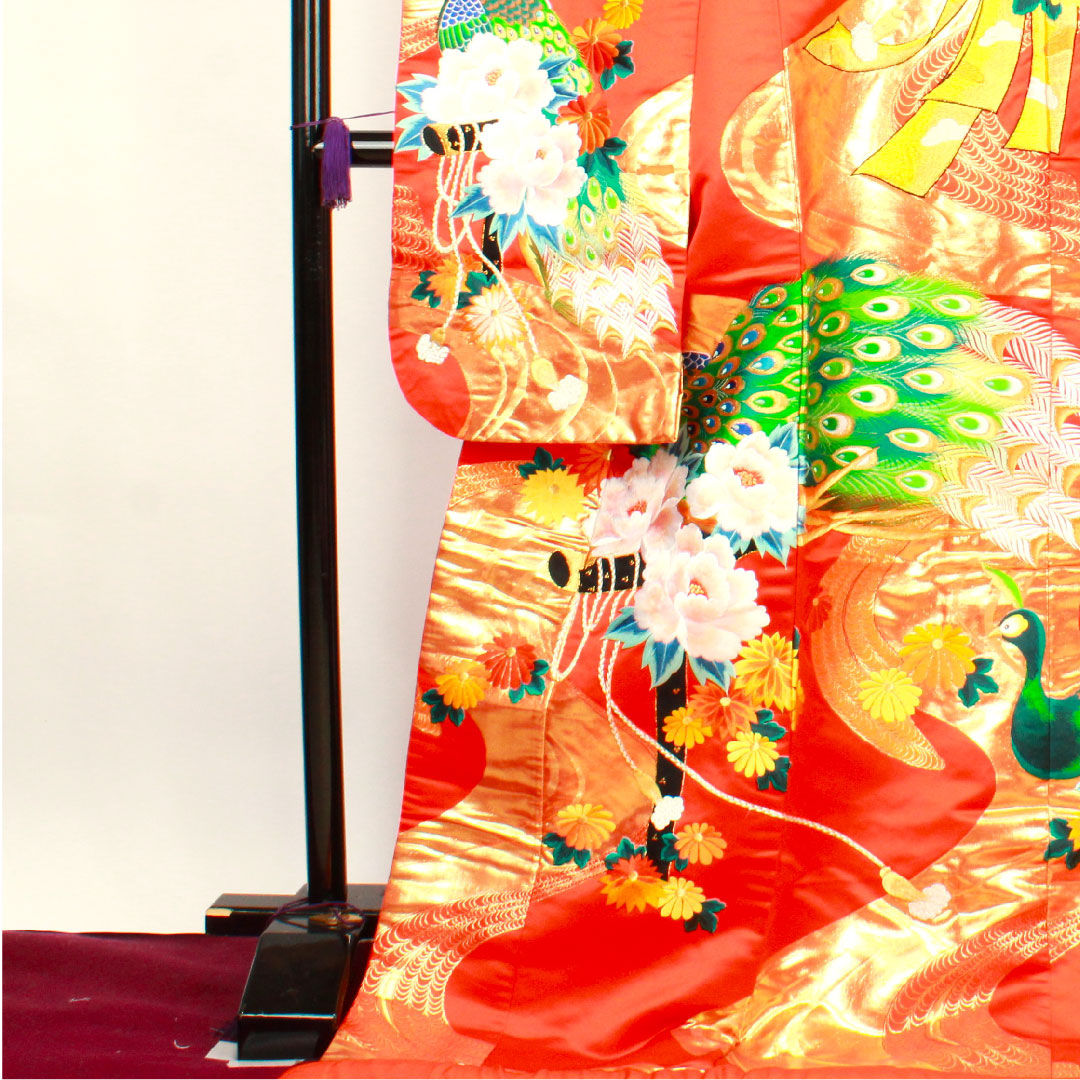 色打掛 身丈194cm  銀朱色 刺繡 孔雀 花車 正絹 Sランク 袷 朱系 1110000252916