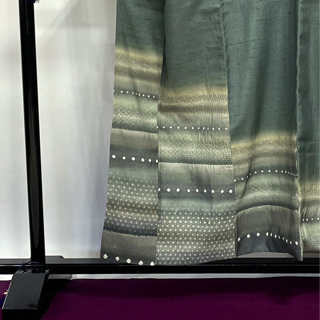 Homongi (formal kimono) Length 156cm Sleeve length 64cm Chigusa gray Tsumugi fabric Shibori Pure silk S rank Green 1112001992319