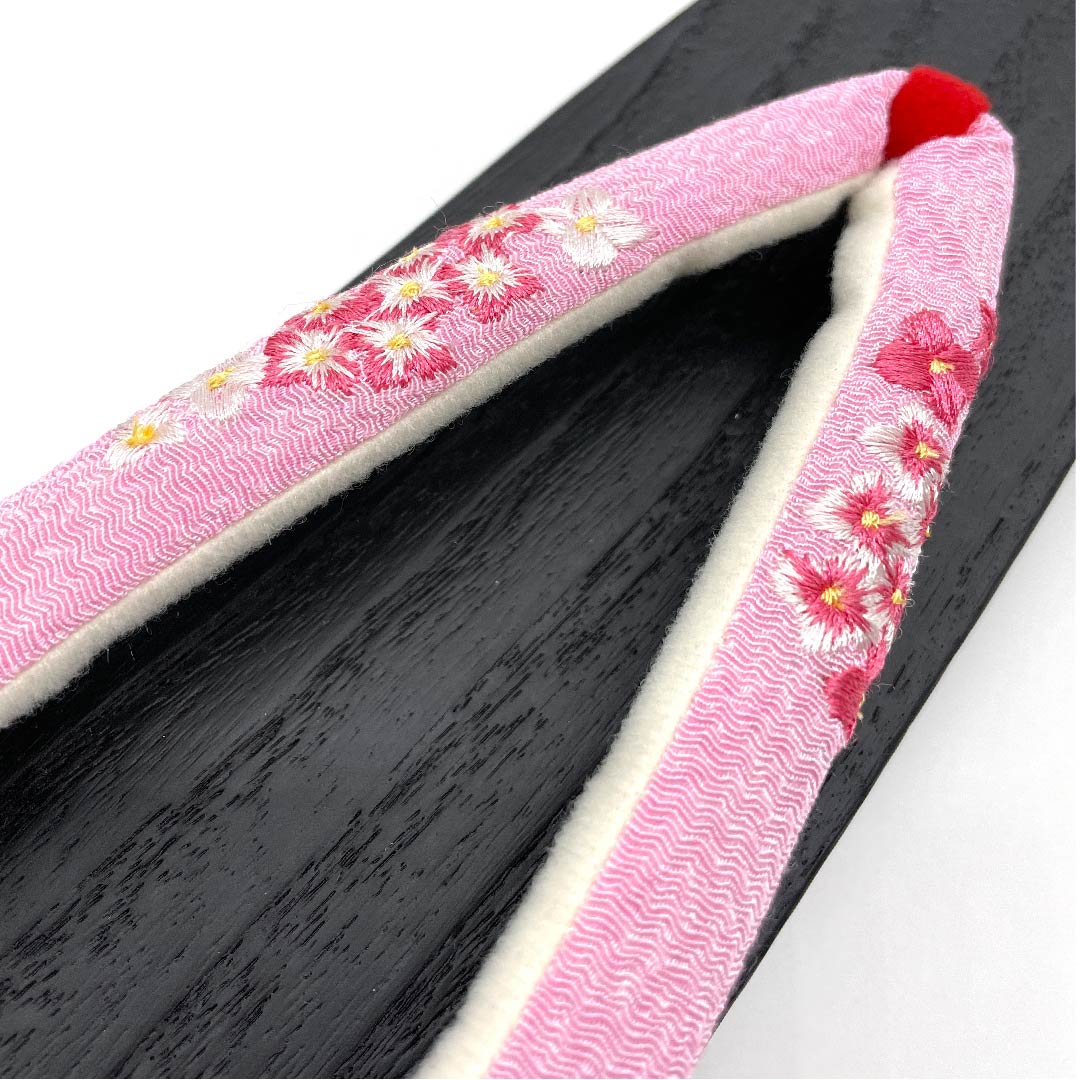 (Brand new, unused) Geta clogs, crepe, embroidered, floral pattern, XL size, black, NEW rank, 1122000951510