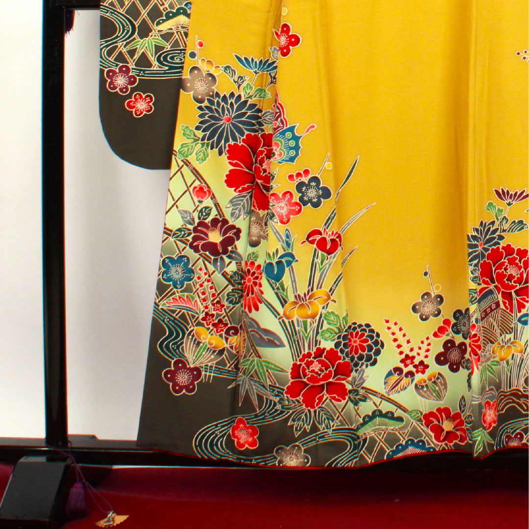 Long-sleeved kimono, length 155.5cm, sleeve length 64.5cm, lined, mustard color, Kyoto Bingata, floral pattern, pure silk, A rank, yellow, 1113000893323