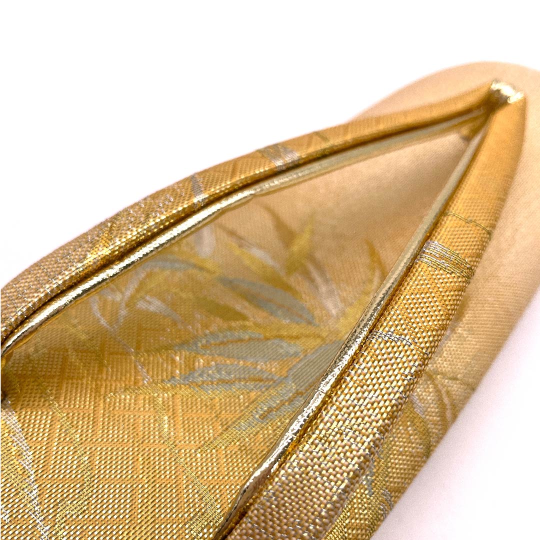 （新古品）草履 帯地 金色（きんいろ） 未使用品 留袖用 佐賀錦 長さ23.5cm Mサイズ 金系 Sランク 1122001252221