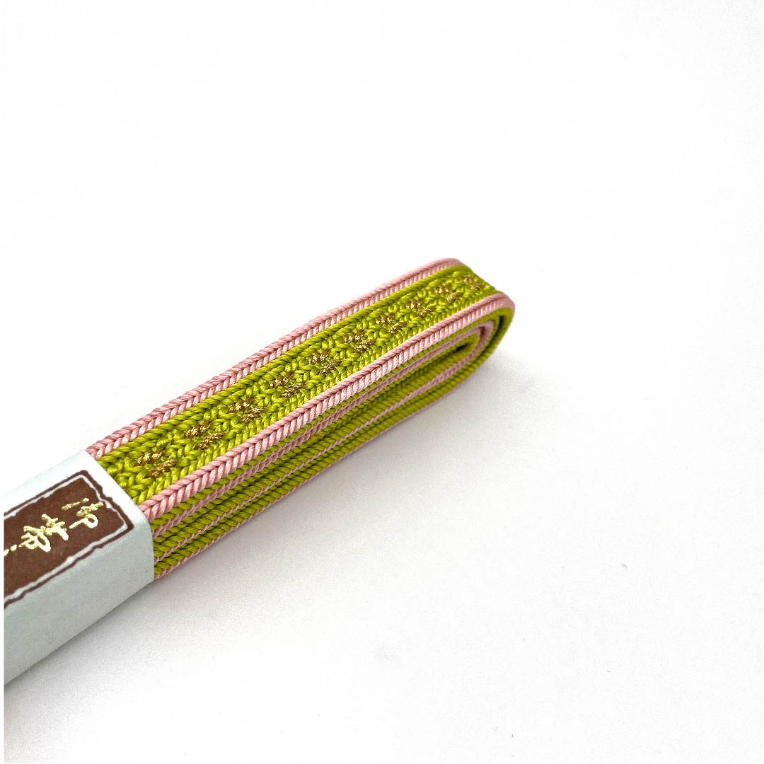 （新古品） 帯締め 正絹 四分紐 鶸色（ひわいろ） 極彩色三分金銀糸使用 新古品 長さ約159cm 幅約1.7cm セミフォーマル Sランク 緑系 1135002722319