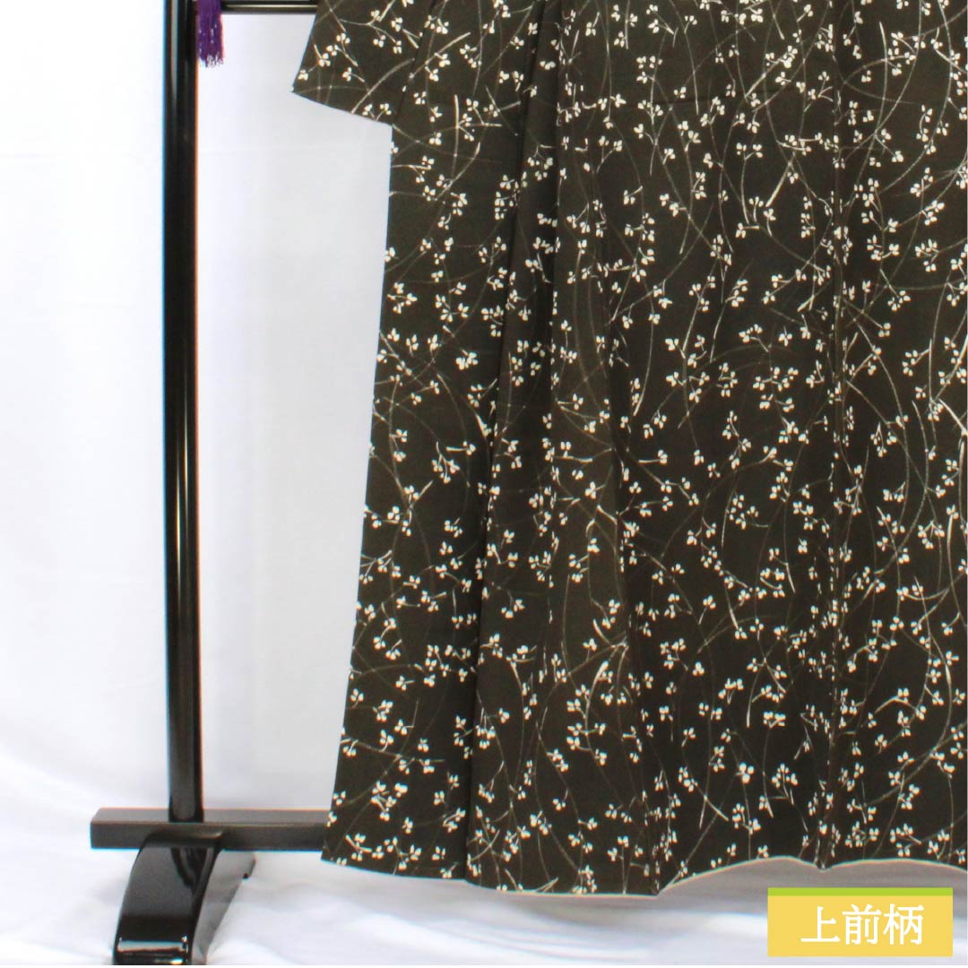 小紋 正絹 身丈159.5cm 裄丈62cm 袷 涅色（くりいろ） 小枝 Aランク 黒系 1115004973310