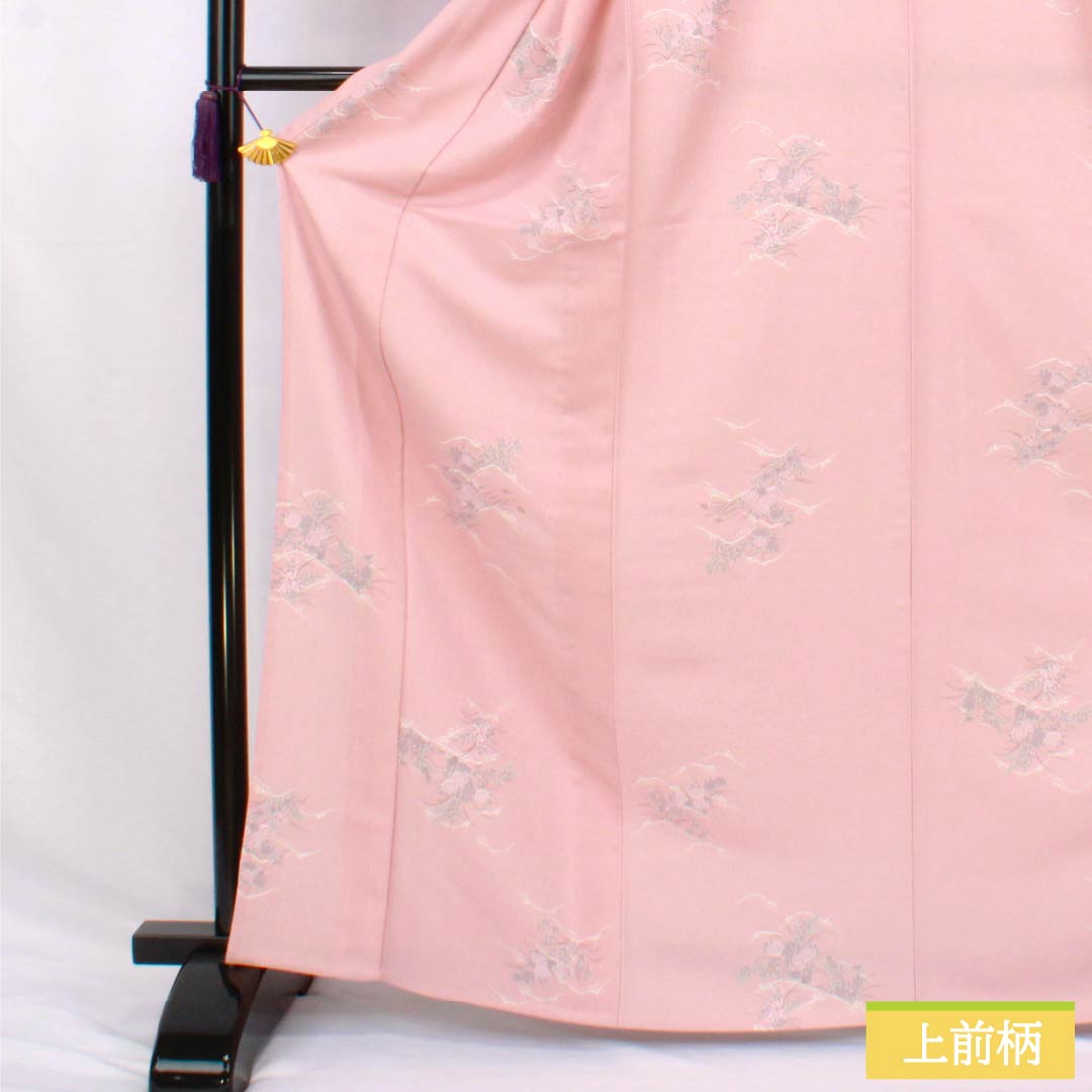 小紋 ポリエステル Sランク 身丈167.5cm 裄丈67cm 単衣 曙色（あけぼのいろ） 型染 遠山 草花 洗える着物 ピンク系 1115007872513