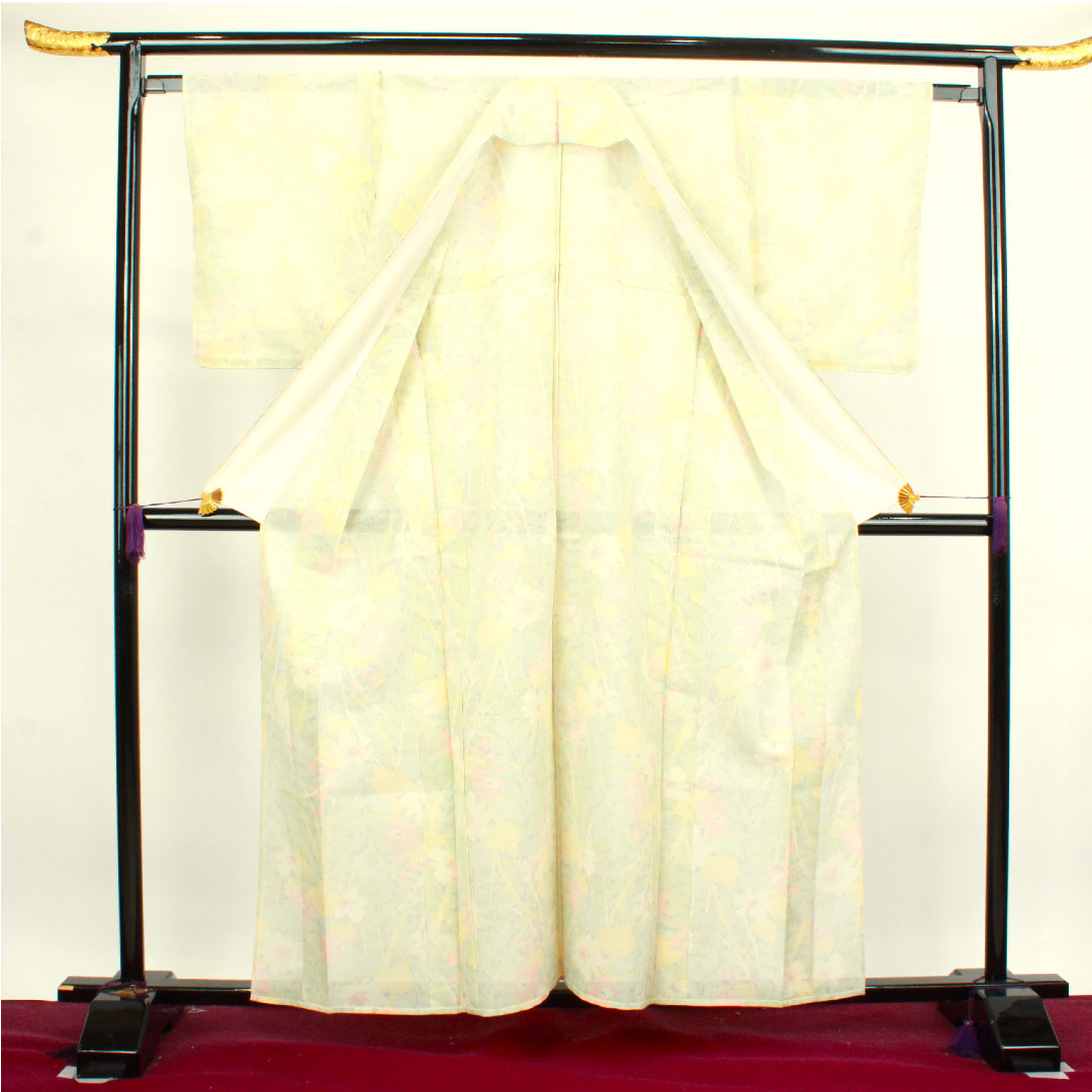 夏物 正絹 紬 身丈159cm 裄丈64cm 乳白色（にゅうはくしょく） 抽象花 しつけ糸付き 紗 Aランク クリーム系 1132000553315
