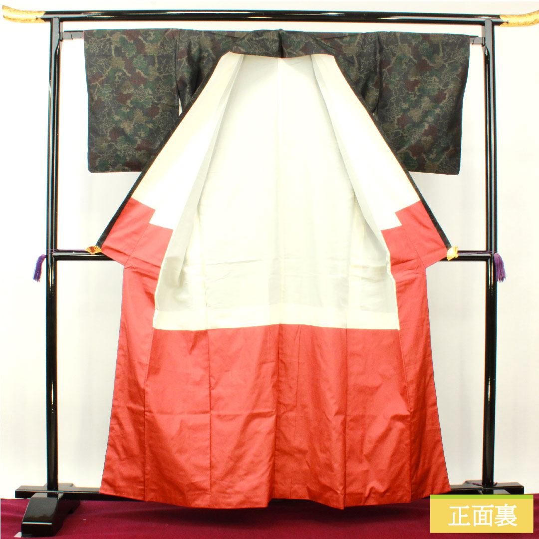 紬 正絹 身丈160cm 裄丈65.5cm 大島紬 緯総絣 葉っぱ模様 Sランク 袷 黒系 1116003352410