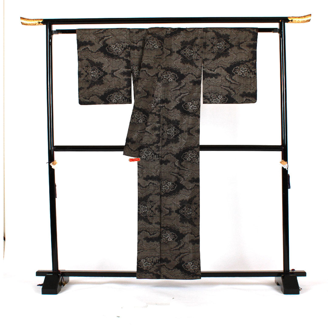 Oshima Tsumugi, Length 159cm, Sleeve length 66cm, Warp and weft kasuri, 9 marks, Clouds and flowers, Pure silk, S rank, Lined, Black, 1116001322310