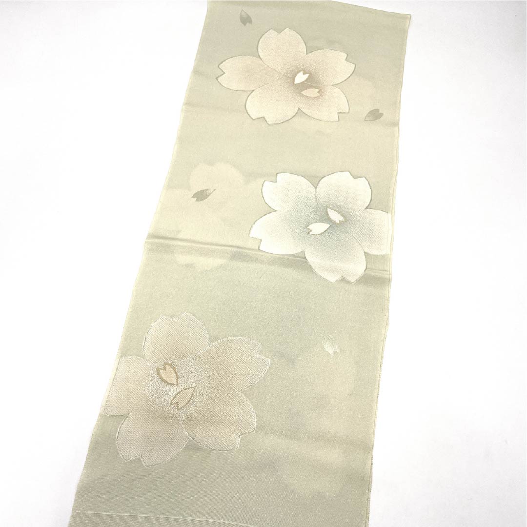 帯揚げ 正絹 Aランク セミフォーマル 利休白茶色（りきゅうしらちゃいろ） 桜 丹後ちりめん 長さ約176cm 幅約29cm グレー系 1136001893922