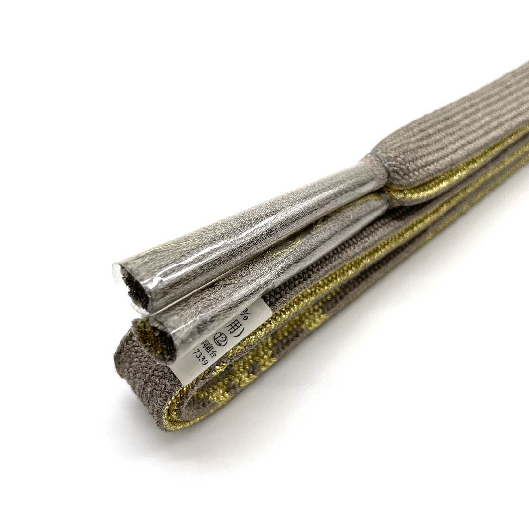 （新古品） 帯締め 正絹 四分紐 絹鼠色（きぬねずいろ） 金属糸使用 新古品 長さ約159cm 幅約1.5cm セミフォーマル Sランク グレー系 1135001792922