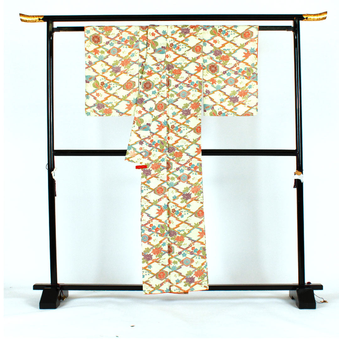 小紋 身丈157.5cm 裄丈64cm 袷  松皮菱 古典柄  ポリ Sランク クリーム系 1115000712315