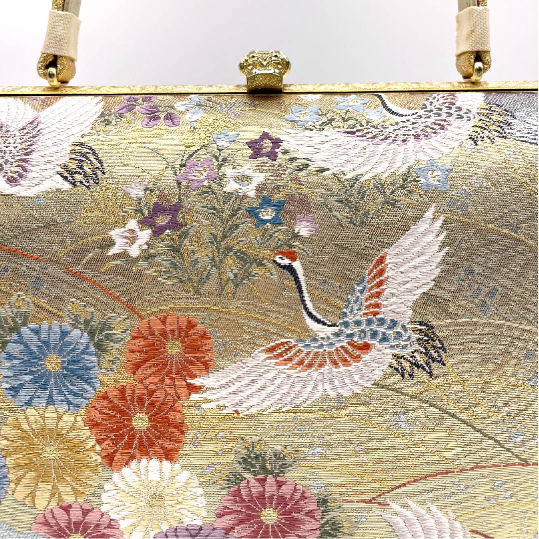 Formal Japanese style bag, gold color, crane, pine, chrysanthemum, gold, A rank, 113900026321