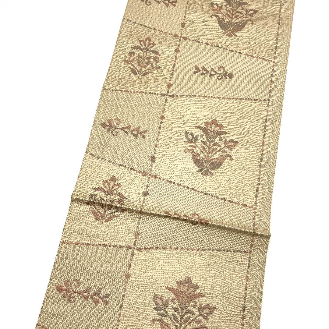 名古屋帯　尾花色　唐花　変わり市松 帯丈359cm 正絹 Sランク 六通 カジュアル ベージュ系 1124005132325  名古屋仕立て