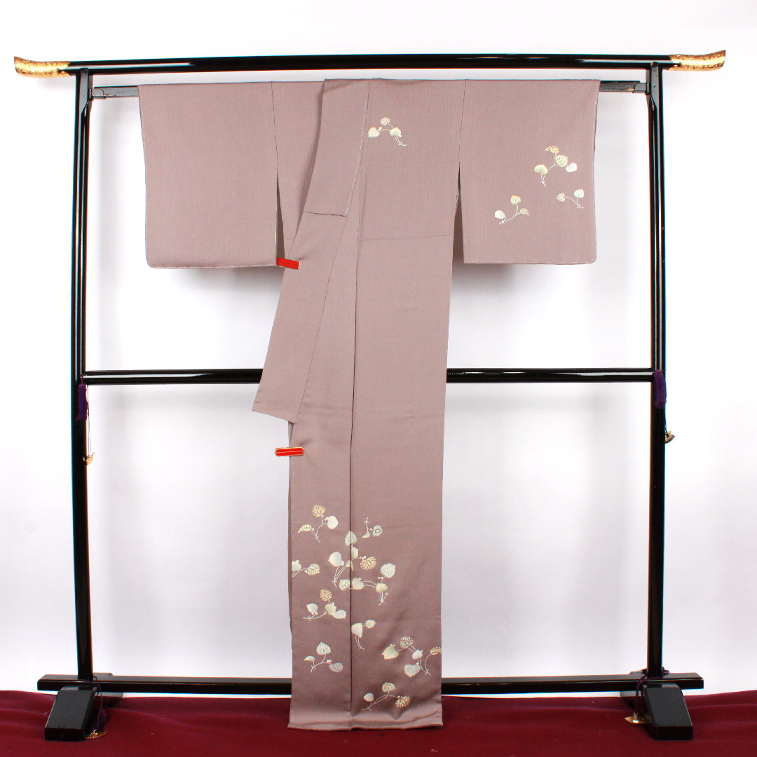 Homongi (formal kimono) Length 164cm Sleeve length 67cm Cherry gray Kyo-Yuzen Aoi Yin ring with thin medium sword Katabami Pure silk S rank Gray 1112001772422